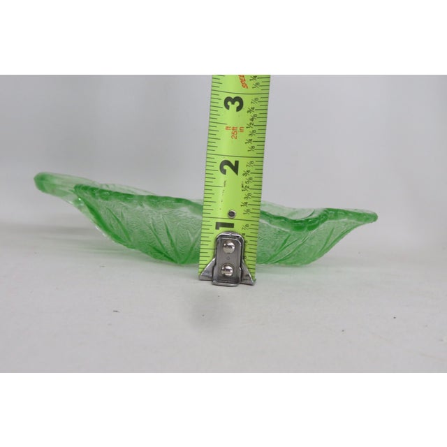 Green Uranium Glass Cabbage Leaf Candy Server Nappy Dish 4571b For Sale - Image 8 of 17