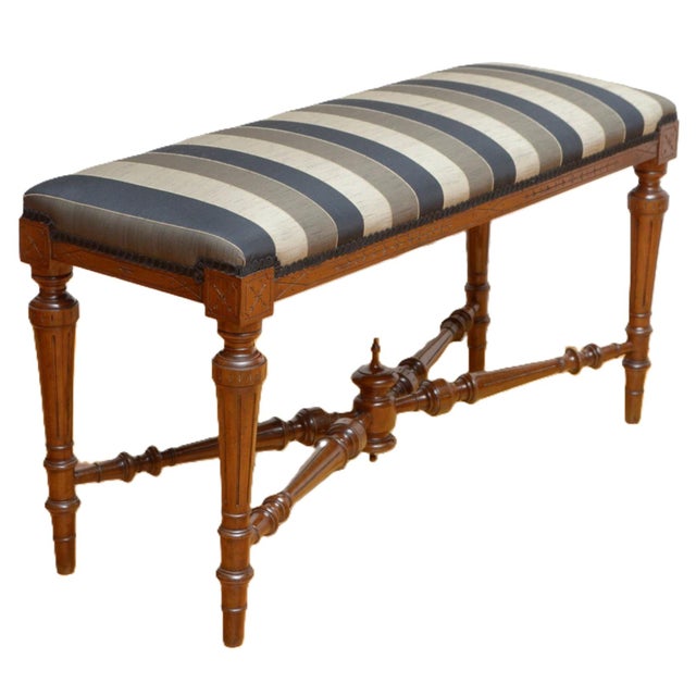 Antique Window Seat in Walnut, 1880 For Sale - Image 13 of 13