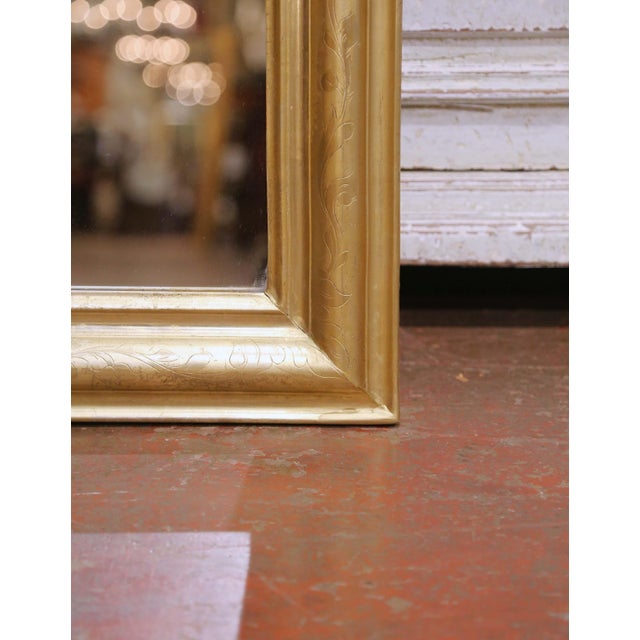 19th Century French Louis Philippe Giltwood Wall Mirror With Vine Motifs For Sale In Dallas - Image 6 of 7