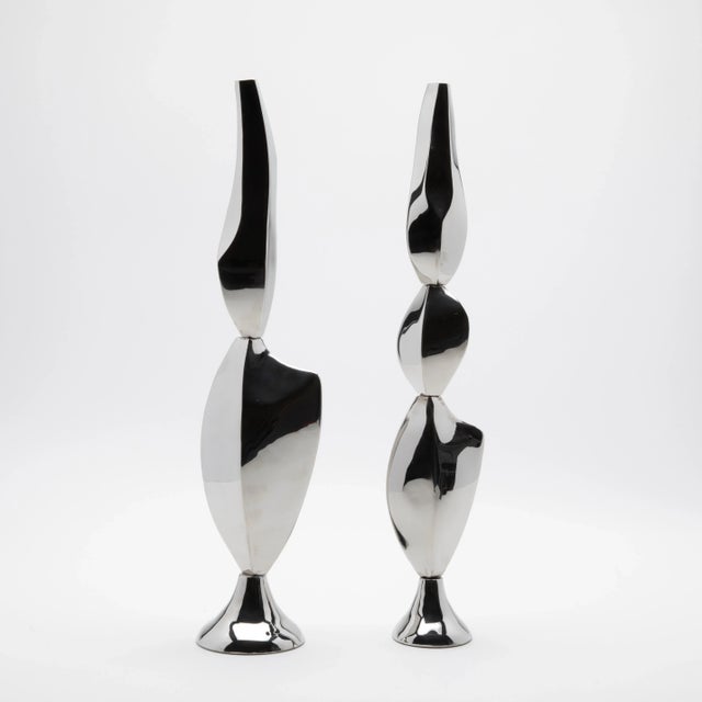 Abstract Pair of Modern Abstract Sculptures in Polished Steel by Patrick Coard Paris For Sale - Image 3 of 10