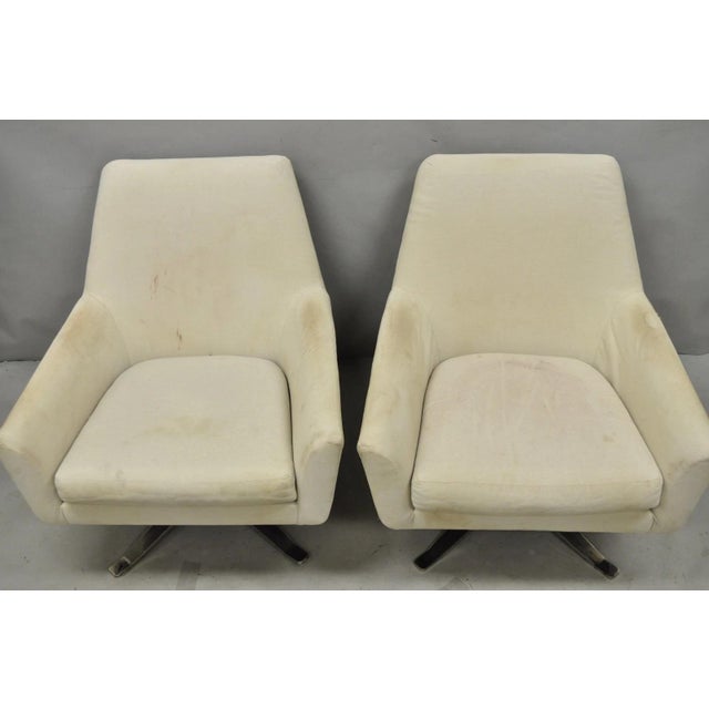West Elm West Elm Lucas Healthcare Swivel Chrome Base Modern Lounge Arm Chair - A Pair For Sale - Image 4 of 17