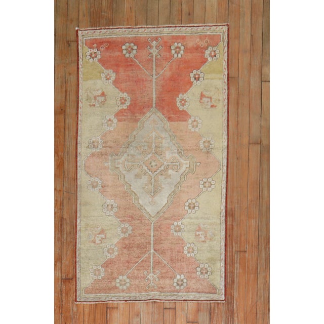 Traditional Early 20th Century Turkish Sivas Rug - 2'6" x 4'7" For Sale - Image 3 of 6