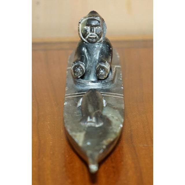 Gold Fine Alex Patsauq 1917 Signed Serial Number Inuit Eskimo Soapstone Kayak Carving For Sale - Image 8 of 18