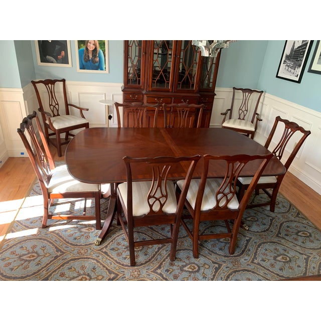 Mahogany Dining Room Table And 8 Chairs / Mid Century Carved Chinese Mahogany Dining Table 8 Chairs 2 Arm 6 Side Cushions 1817285207 : Luxurious italian palace mahogany wood carving dining table and chair antique dining room furniture.
