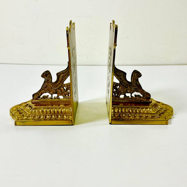 1950s Vintage Mythical Hollywood Regency Boho Chic Brass Winged Lion Bookends - A Pair. For Sale - Image 13 of 14