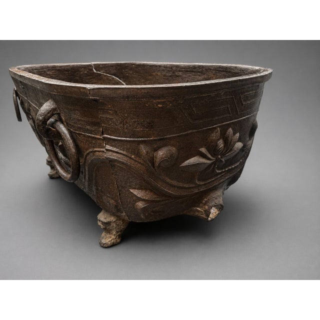 19th Century 19th Century Chinese Cast Iron Bath Tub or Substantial Jardinière #2 For Sale - Image 5 of 18