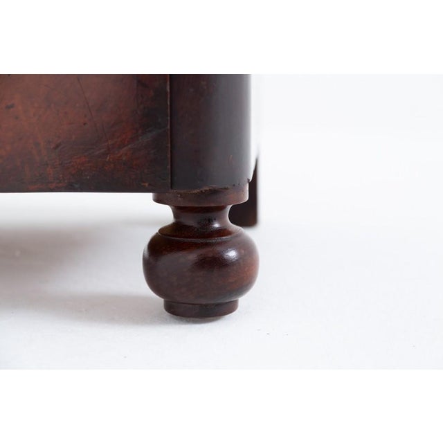 Biedermeier Chest of Drawers in Mahogany, 1860 For Sale - Image 5 of 6