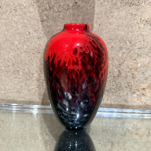 2004 Hawaii Big Island Glass Art Vase by Hugh Jenkins + S. Ross For Sale - Image 15 of 16