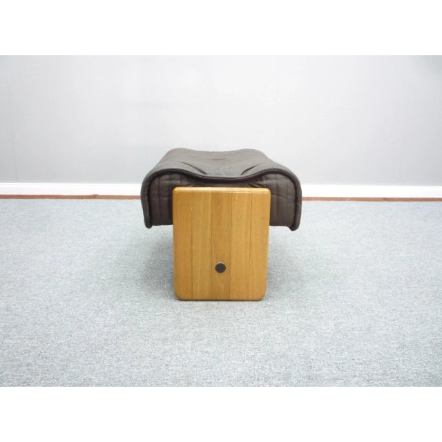 1970s Follow Me Leather Stool by Otto Zapf for Knoll Inc. / Knoll International, 1970s For Sale - Image 5 of 7