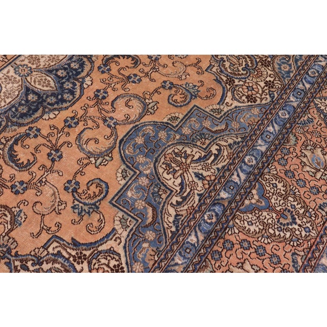 1970s Hand-Knotted Wool Area Rug - Peach, Terracotta & Blue Medallion 9.9x13 For Sale In New York - Image 6 of 7