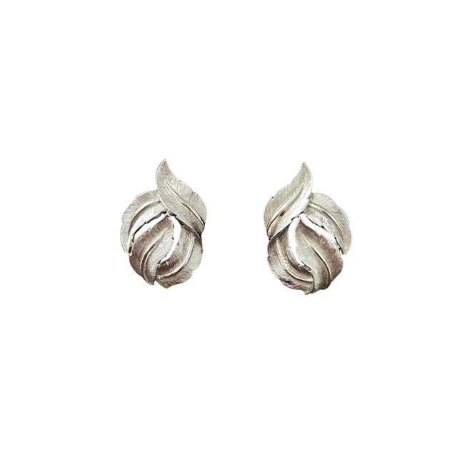 Vintage Crown Trifari Silver-Tone Satin Leaf Clip-On Earrings – Mid-Century Modern Designer Costume Jewelry, 1950s–1960s...