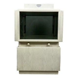 Bar Cabinet with Wheels in White Lacquered Wood and Glass by Gianfranco Frattini for Bernini, 1960s For Sale