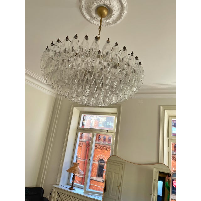 Large Murano Chandelier in the style of Carlo Scarpa For Sale - Image 6 of 10