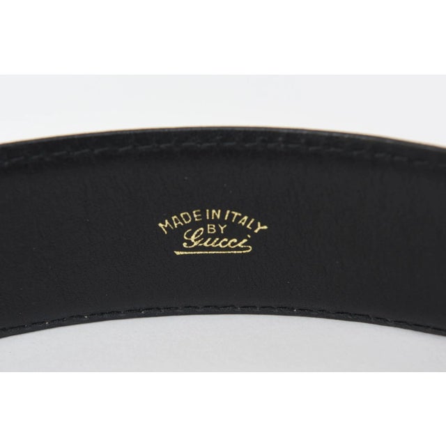 Vintage Gucci Logo Wide Black Leather Belt With Gold Plated GG'S For Sale - Image 9 of 10