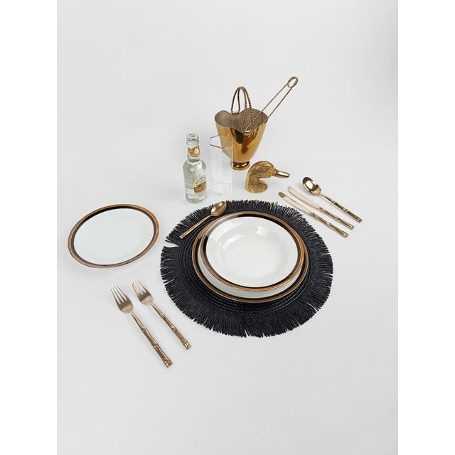 A Tableware set in very fine porcelain made in Italy between the 60s and 70s by the Doccia factory "Richard Ginori"....