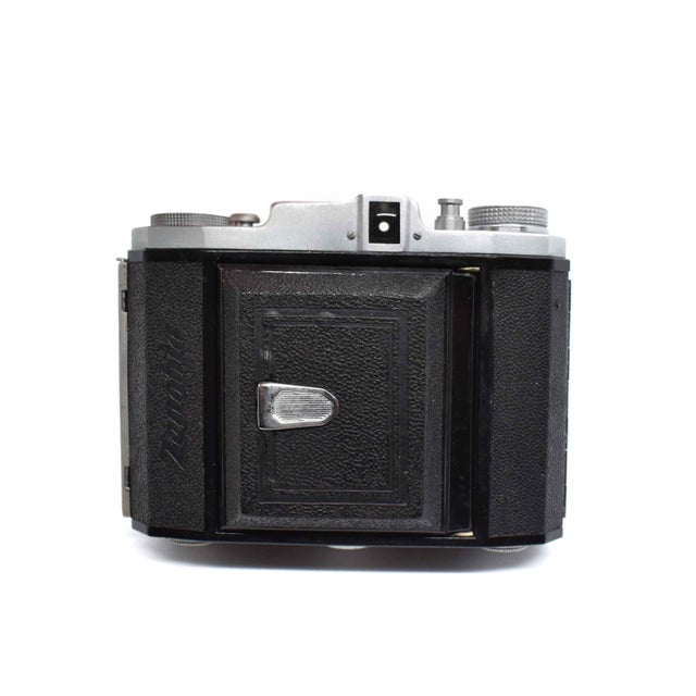 Metal 20thC Mid-Century Modern Zenobia Folding Camera With Chrome & Textured Leatherette Body For Sale - Image 7 of 8