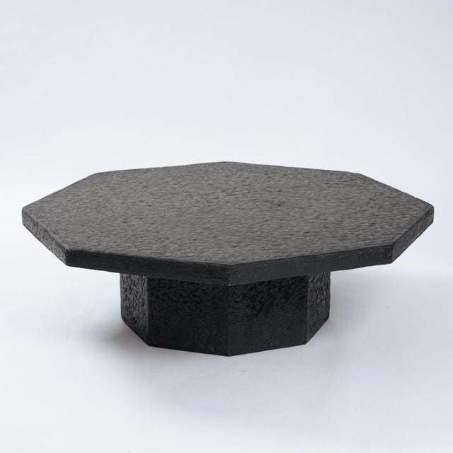 Brutalist Octagonal Coffee Table in Black Stone-Look Resin, 1970s For Sale - Image 4 of 17