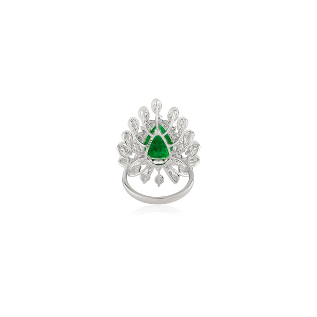 Green 4.62 Ct Pear Cut Emerald Diamond Cocktail Ring Size 5.5 in 18k Solid Gold For Sale - Image 8 of 12