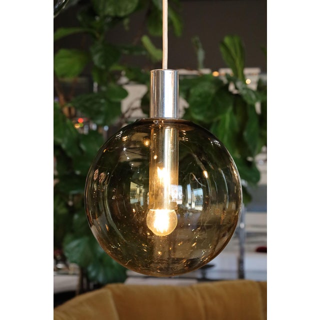 Metal 1970s Monumental Cascade Chandelier by Lightolier, 16 Globes For Sale - Image 7 of 13