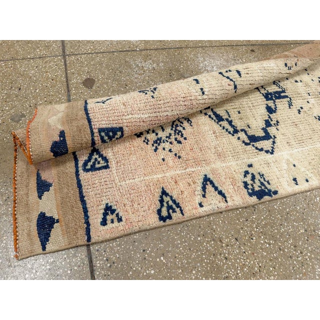 Galerie Shabab Collection Mid-20th Century Turkish Anatolian Runner For Sale - Image 10 of 10