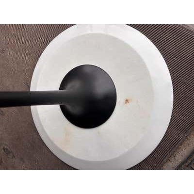 Early 21st Century Eero Saarinen for Knoll Round Tulip Table with Quartz Vetro Bianco Top For Sale - Image 5 of 8