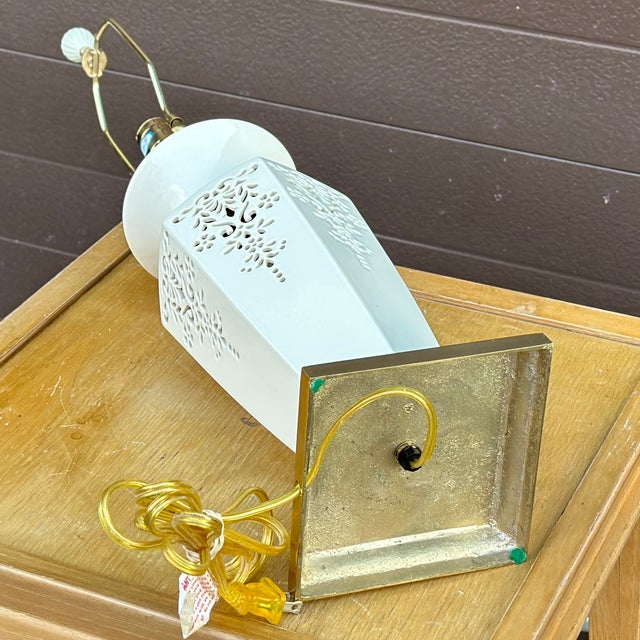 Signed Lenox Reticulated Porcelain Tall Table Lamp With Balloon Finial For Sale - Image 11 of 11