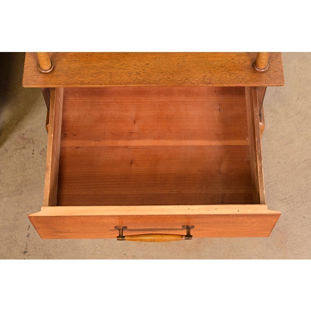 Wood Heritage Henredon Mid-Century Modern Sculpted Walnut Nightstands, Pair For Sale - Image 7 of 16