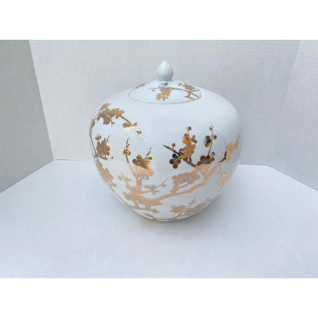 Williams Sonoma Home Porcelain White and Gold Ginger Jar For Sale - Image 12 of 15