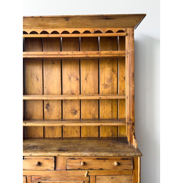 Antique Irish Pine Dresser | Hutch With Shelves For Sale - Image 4 of 17