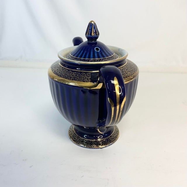 1950s Vintage Art Deco Hollywood Regency Cobalt Tea Pot, Hall China Company. For Sale - Image 4 of 12