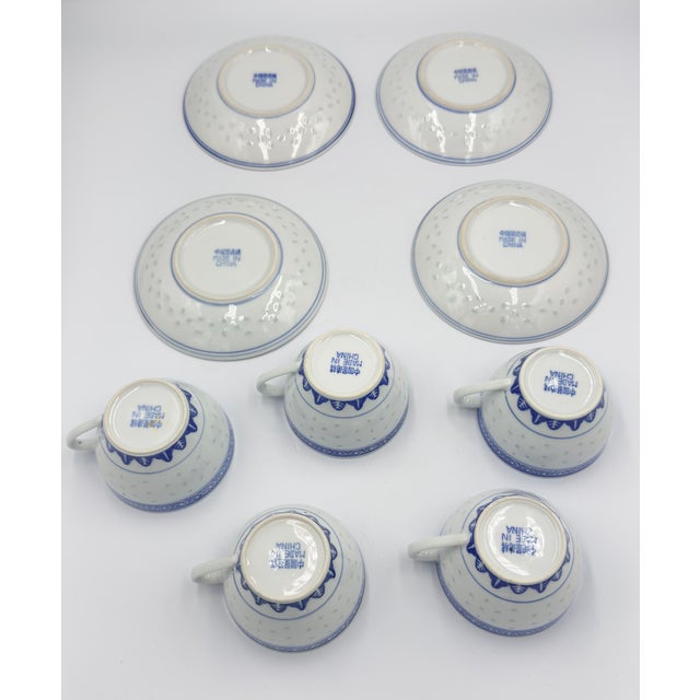 1970s Jingdezhen Rice Eye Grain Cups & Saucers Blue & White Porcelain 9pc Set For Sale In Palm Springs - Image 6 of 10
