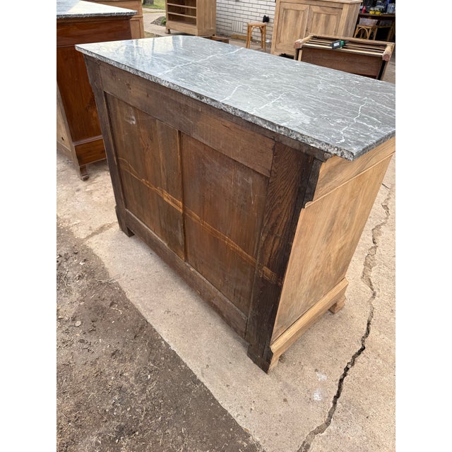 Tan 19th Century French Louis Philippe Burl Walnut Bleached Marble Top Chest of Drawer / Commodes For Sale - Image 8 of 12