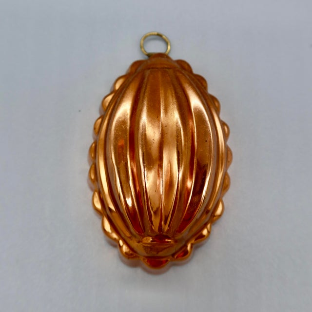Set of 6 Vintage Tin-Lined Copper Fluted Molds With Brass Hanging Rings For Sale - Image 11 of 11