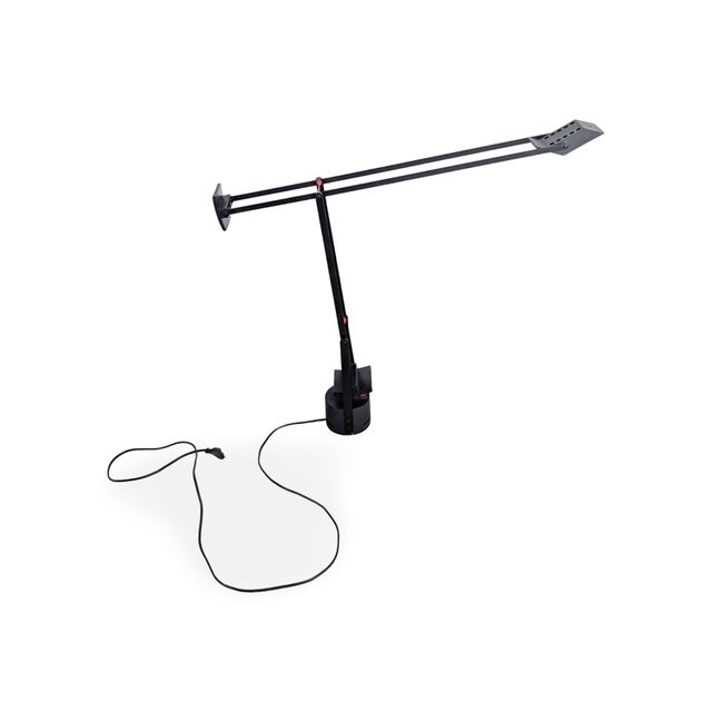 Artemide Tizio Table Lamp in Metal by Richard Sappert for Artemide For Sale - Image 4 of 10