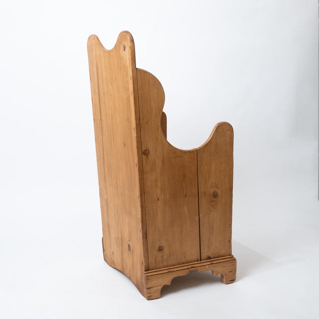 20th Century Welsh-Style Lambing Chair (Shepherd’s Chair) in Pine With Lift Seat For Sale - Image 12 of 14