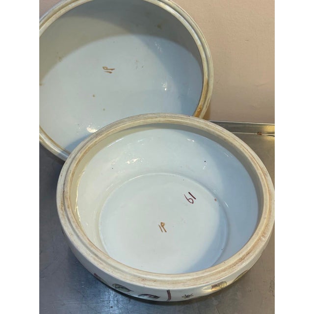 Chinese Vintage Chinese Famille Rose Spherical Dragonfly Casserole Box For Sale - Image 3 of 5