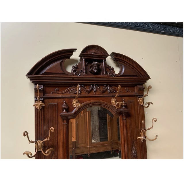 Antique Neo-Renaissance Wardrobe in Walnut, 1880 For Sale - Image 12 of 14