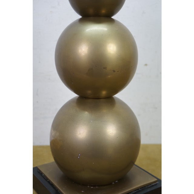 Visual Comfort Late 20th Century Visual Comfort Stacked Brass Ball Orb Sphere Table Lamp 35" For Sale - Image 4 of 13