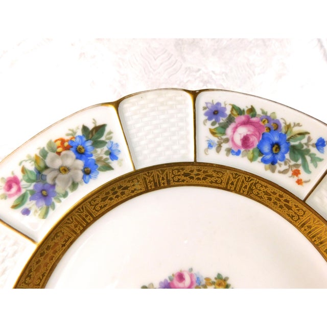 1930s Rosenthal White Floral Dinner Plate - Set of 6 For Sale In San Francisco - Image 6 of 9