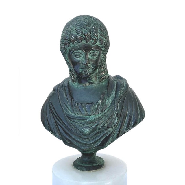 19th Century Grand Tour Bronze Bust of a Roman Goddess For Sale - Image 5 of 9