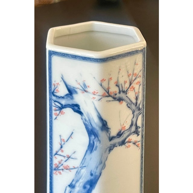 White Japanese Hexagonal Porcelain Vase For Sale - Image 8 of 11