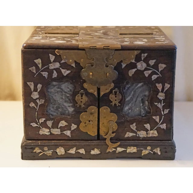 Wood Antique Chinese Ladies Accessory Box Qing Dynasty For Sale - Image 7 of 9