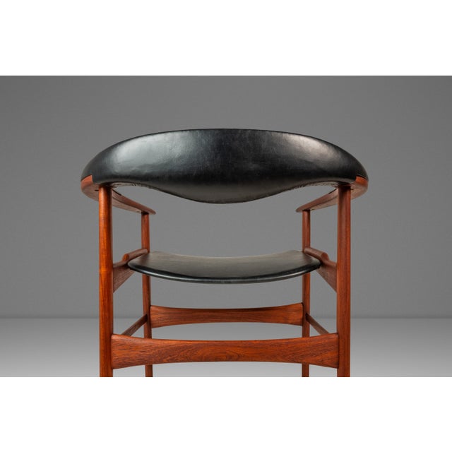 Rare Mid-Century Danish Modern Model 171 Armchair in Stunning Original Condition by Arne Hovmand-Olsen for Jutex, Denmark, C. 1950's For Sale - Image 9 of 18