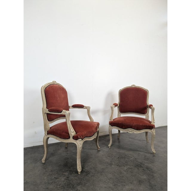 Louis XV Red Cabriolet Armchairs, Set of 2, in Very Good conditions.