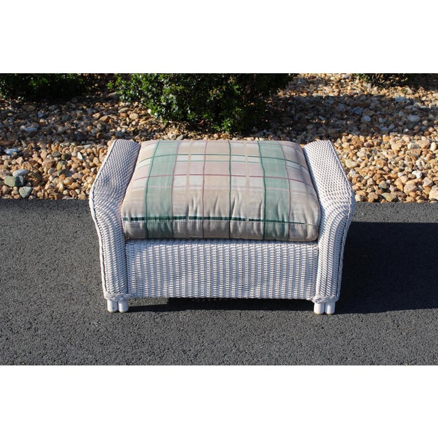 Lloyd Loom White Wicker Ottomans With Green Plaid Cushions—A Pair For Sale - Image 9 of 18