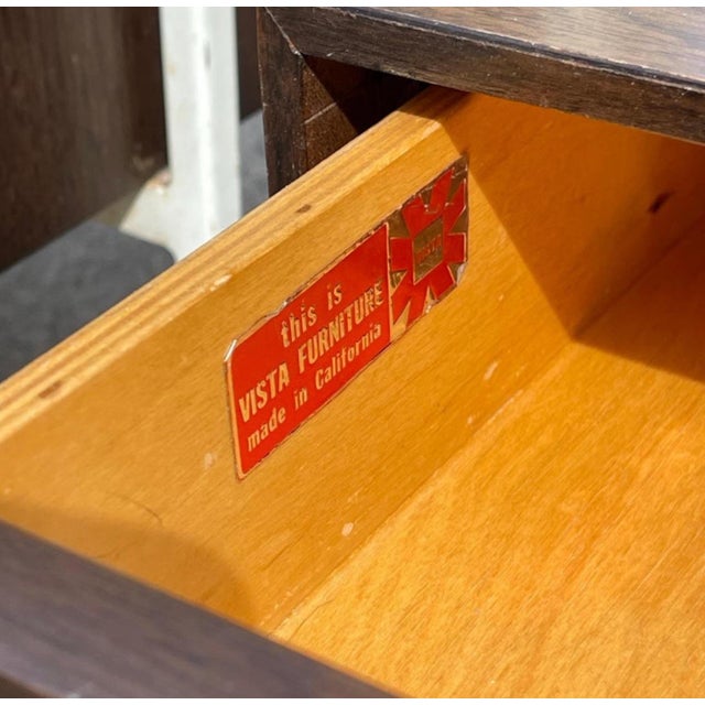 Mid 20th Century Moderm Vista Furniture California Made Walnut Nightstands, a Pair For Sale - Image 9 of 12