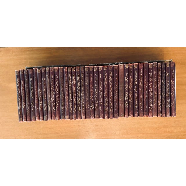 English Antique Henry Altemus Shakespeare Plays Miniature Books 35 Vols For Sale - Image 3 of 5