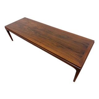 Mid-Century Modern Lane Rhythm Walnut Coffee Table For Sale