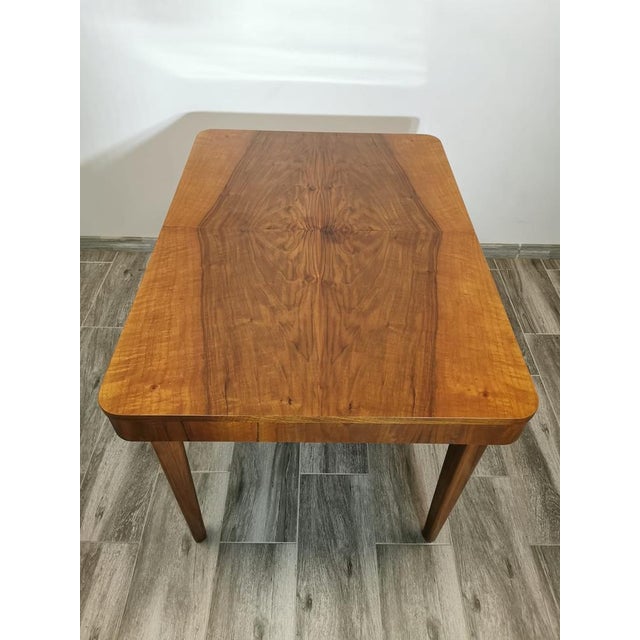Vintage Dining Table by Jindrich Halabala, in Good conditions. Designed 1950 to 1959