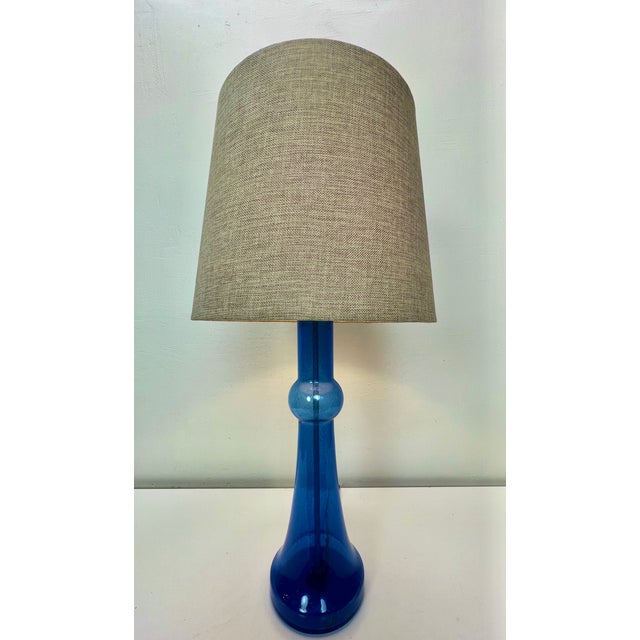 Blue Glass Table Lamp attributed to Nanny Still for Raak, 1970s For Sale - Image 4 of 16